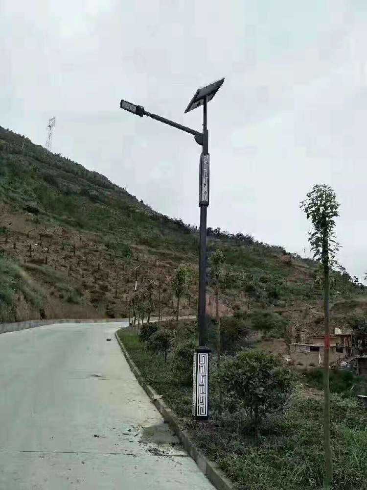 西藏仿古太阳能路灯